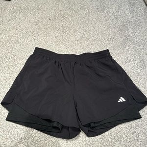 Running shorts with liner shorts